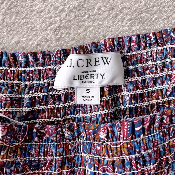 J.Crew Puff-sleeve smocked top in Liberty® Tropical Prince print size S - Picture 4 of 10